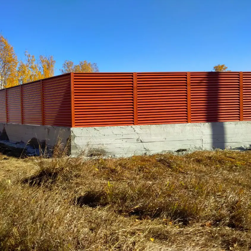 Фото 2 забор жалюзи Еврожалюзи RAL8004 Терракотовый